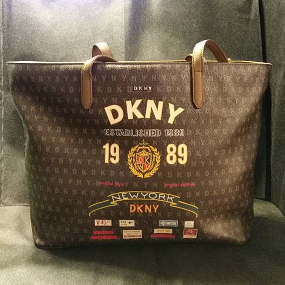 DKNY 1989 NEW YORK